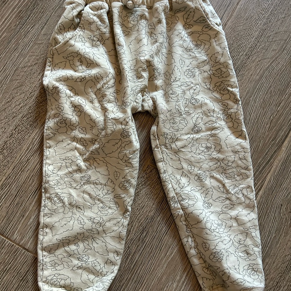 Rylee + Cru Cream Floral Print Kids Bottoms